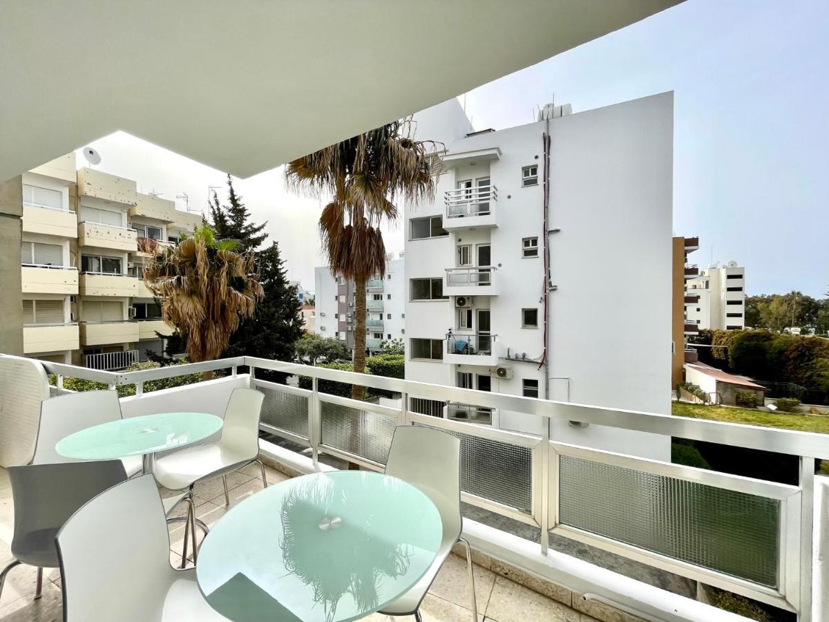 100 M To The Beach Sea La Vie 3 Bedroom Apartment Limassol Zewnętrze zdjęcie